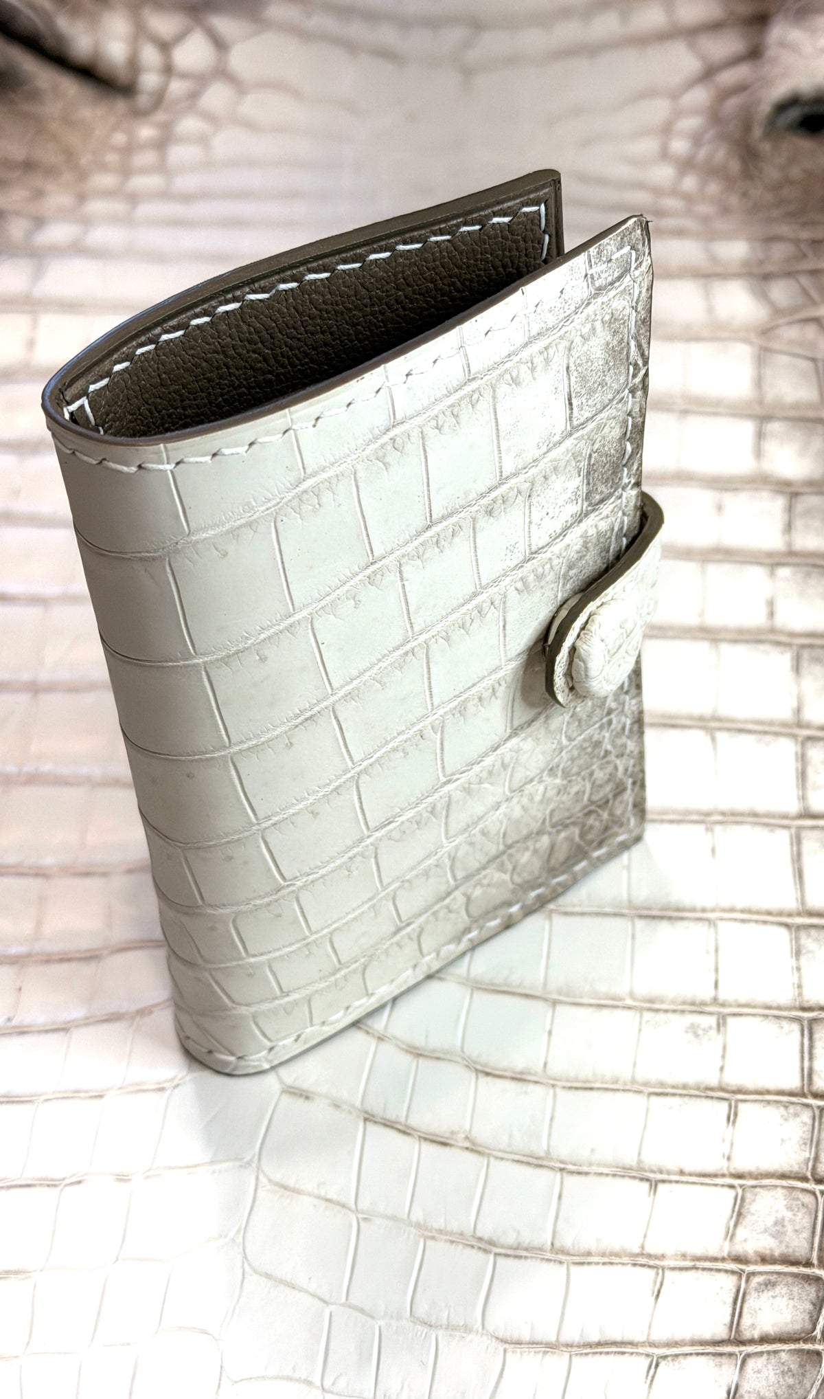 Bifold 6 Pockets Arya Himalaya Crocodile