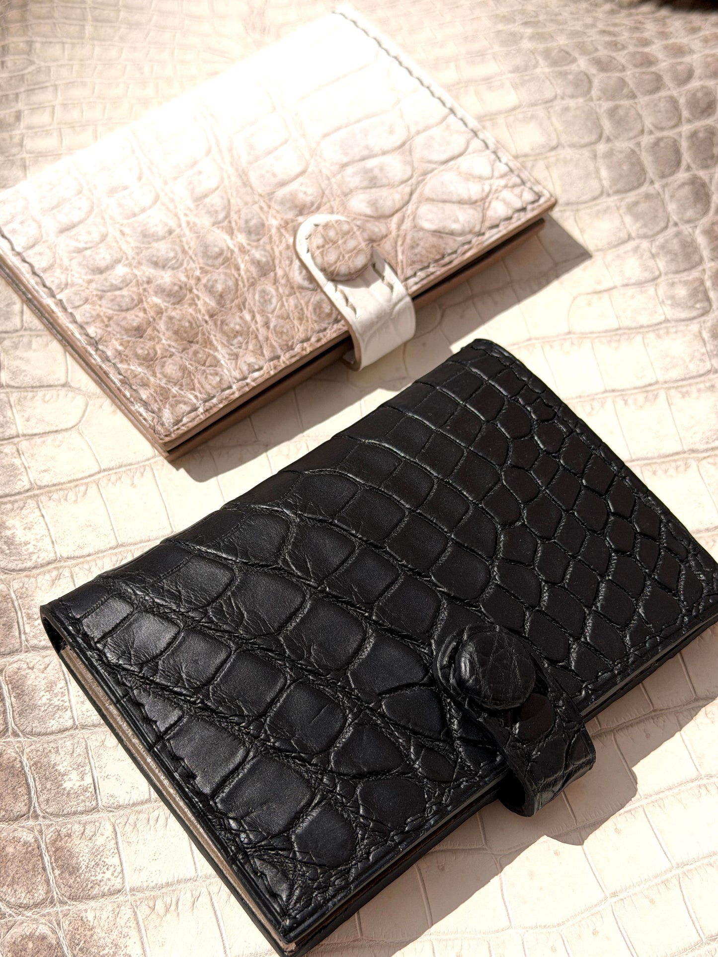 Bifold 6 Pockets Arya Black Matte Crocodile