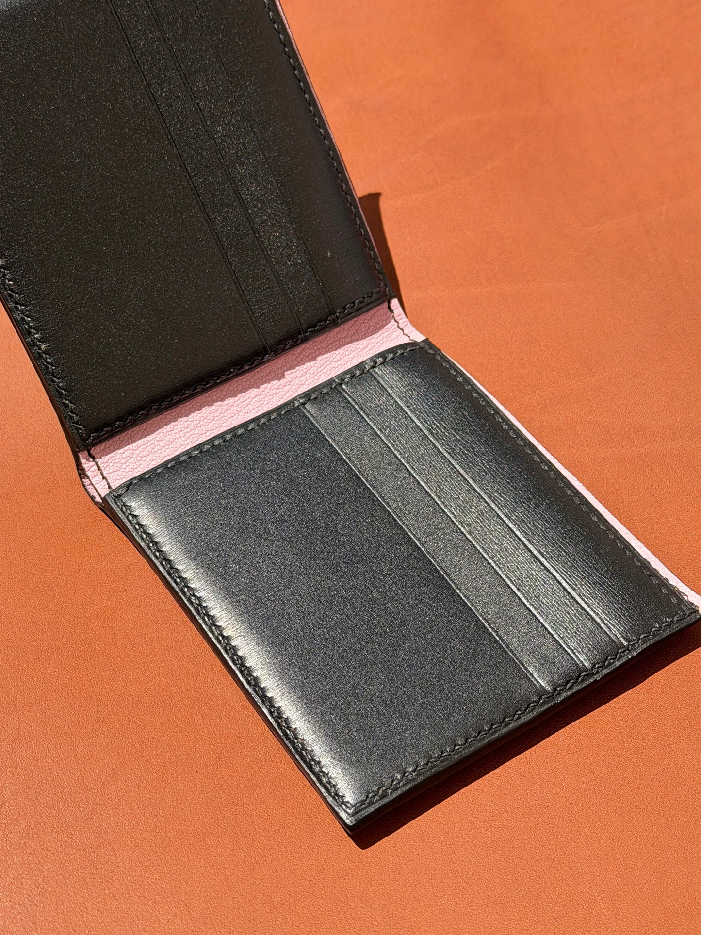 Zénith Bifold Wallet Black Box & Pink Goat Skin