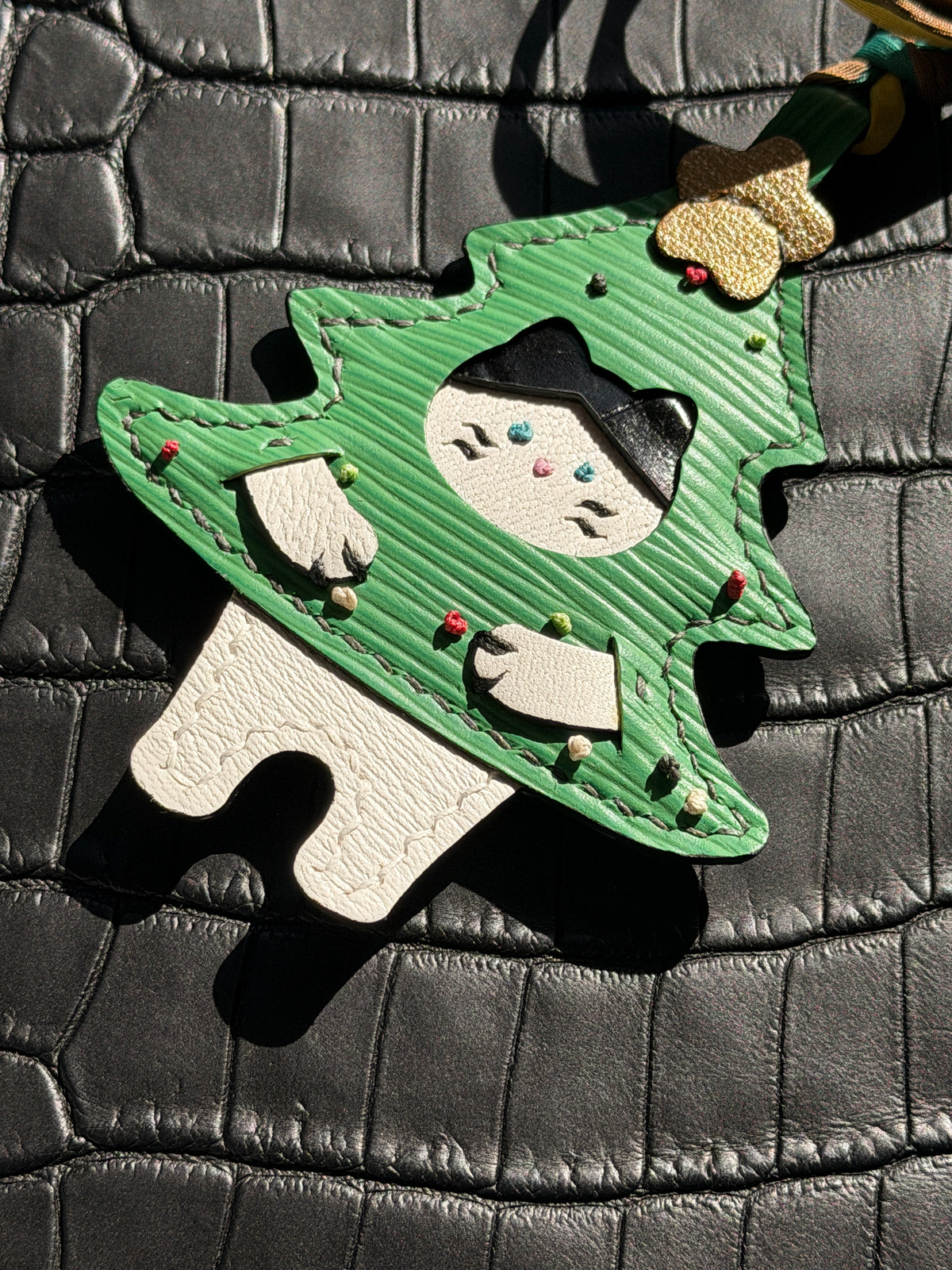 Neko Christmas Bag Charm Vert Pomme épi Leather