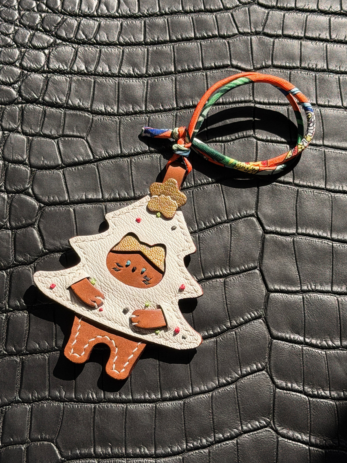 Neko Christmas Bag Charm White Chèvre & Barenia