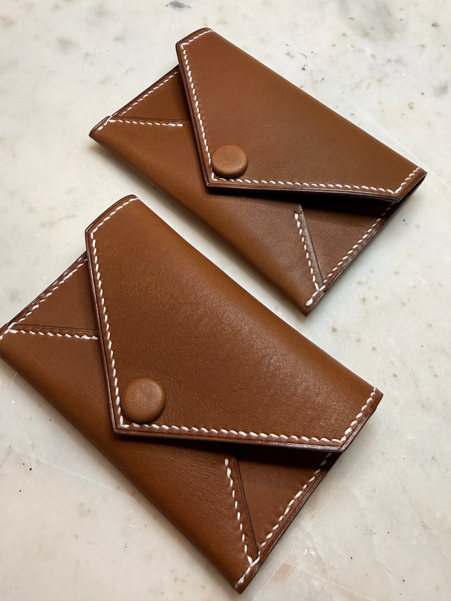 Enveloppe with snap barenia leather