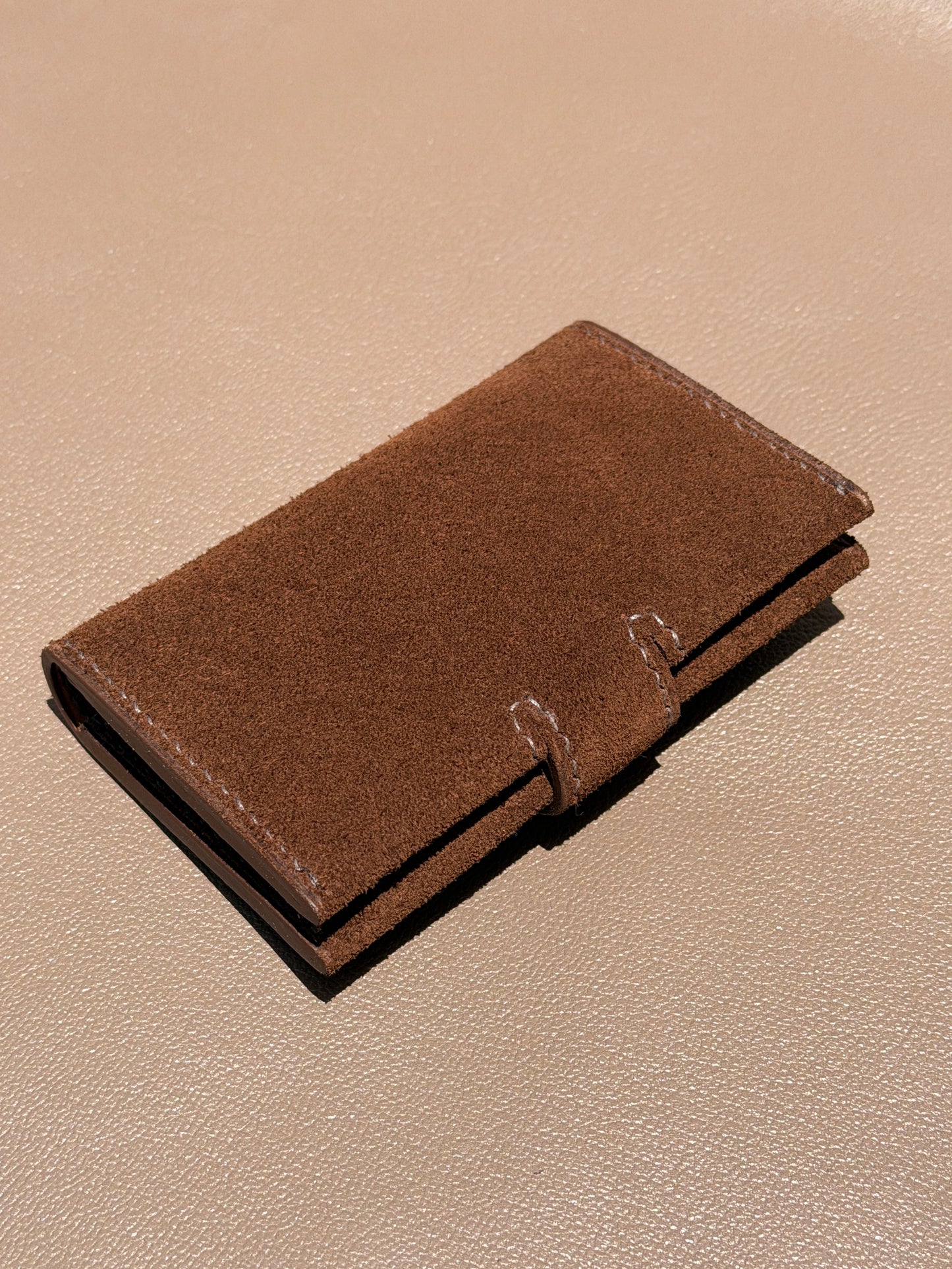 Bifold Cardholder Icare Suede Mocha