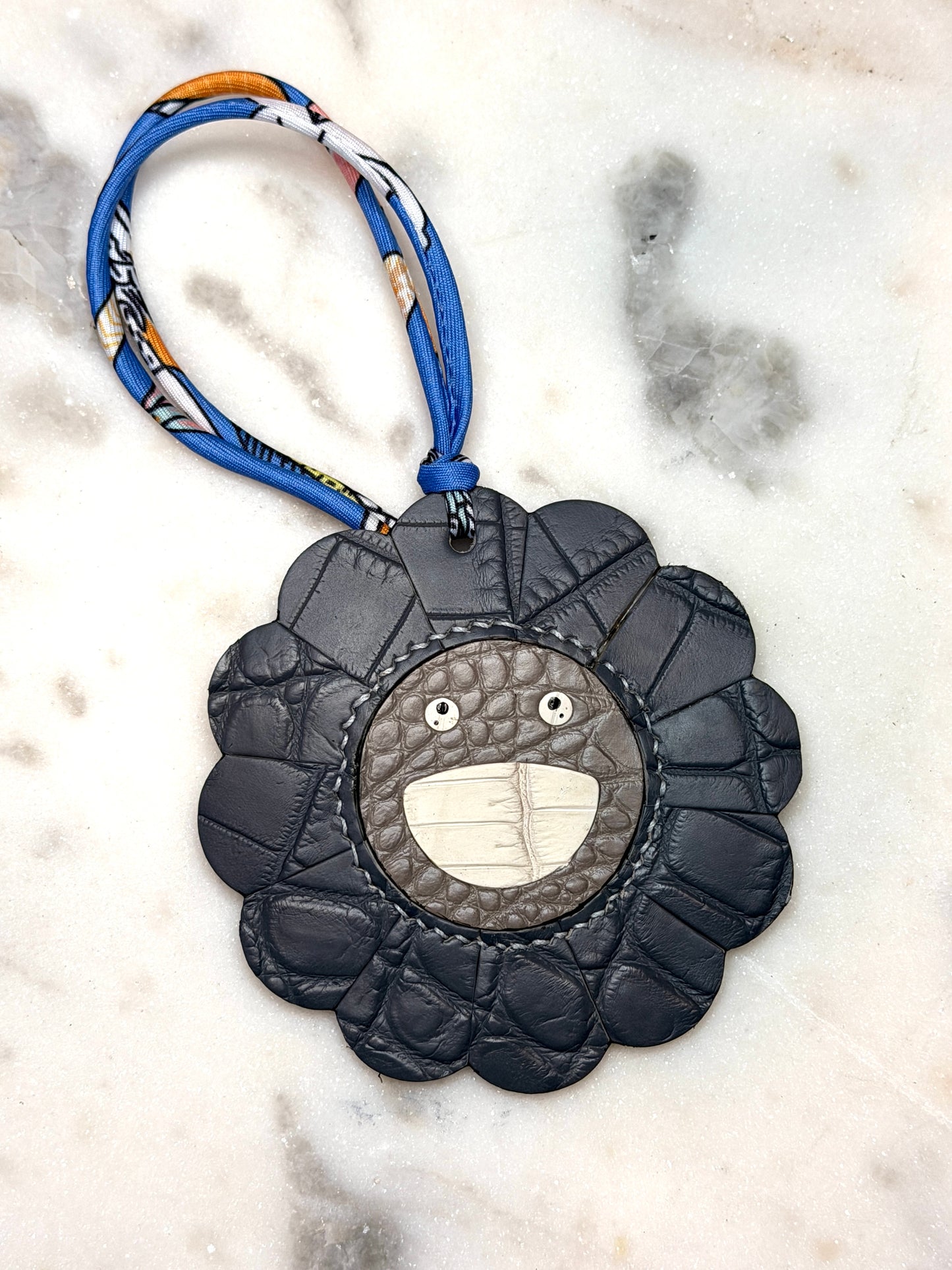 Flower bag charm grey Croco