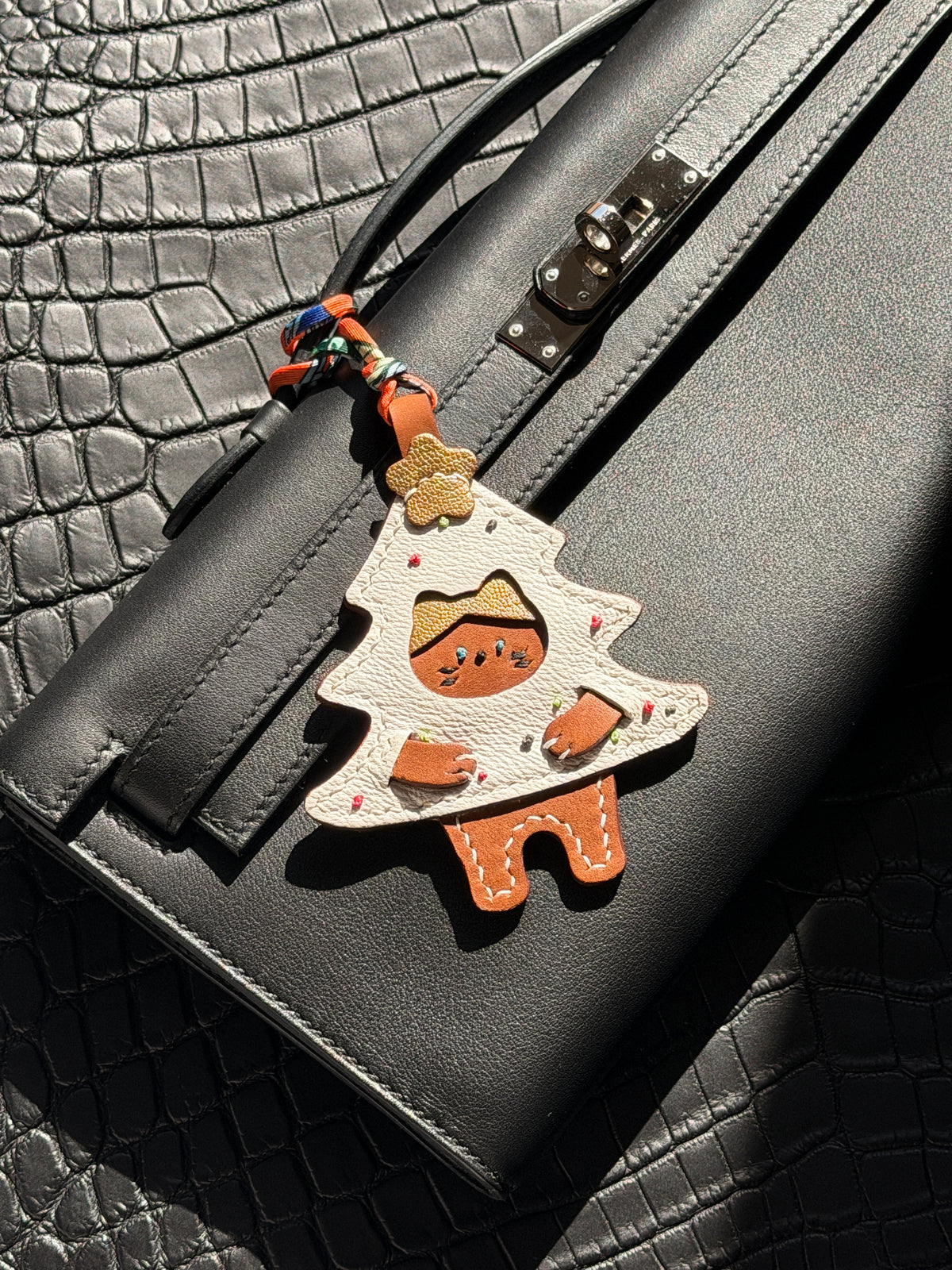 Neko Christmas Bag Charm White Chèvre & Barenia