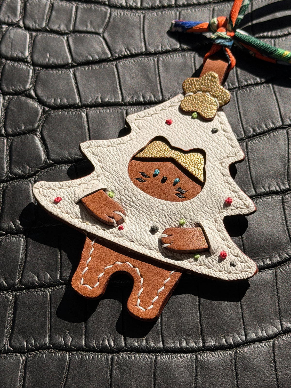 Neko Christmas Bag Charm White Chèvre & Barenia