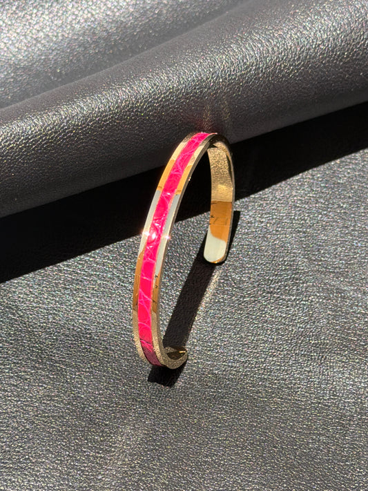 Nomad Bracelet Electric Pink Shiny Crocodile