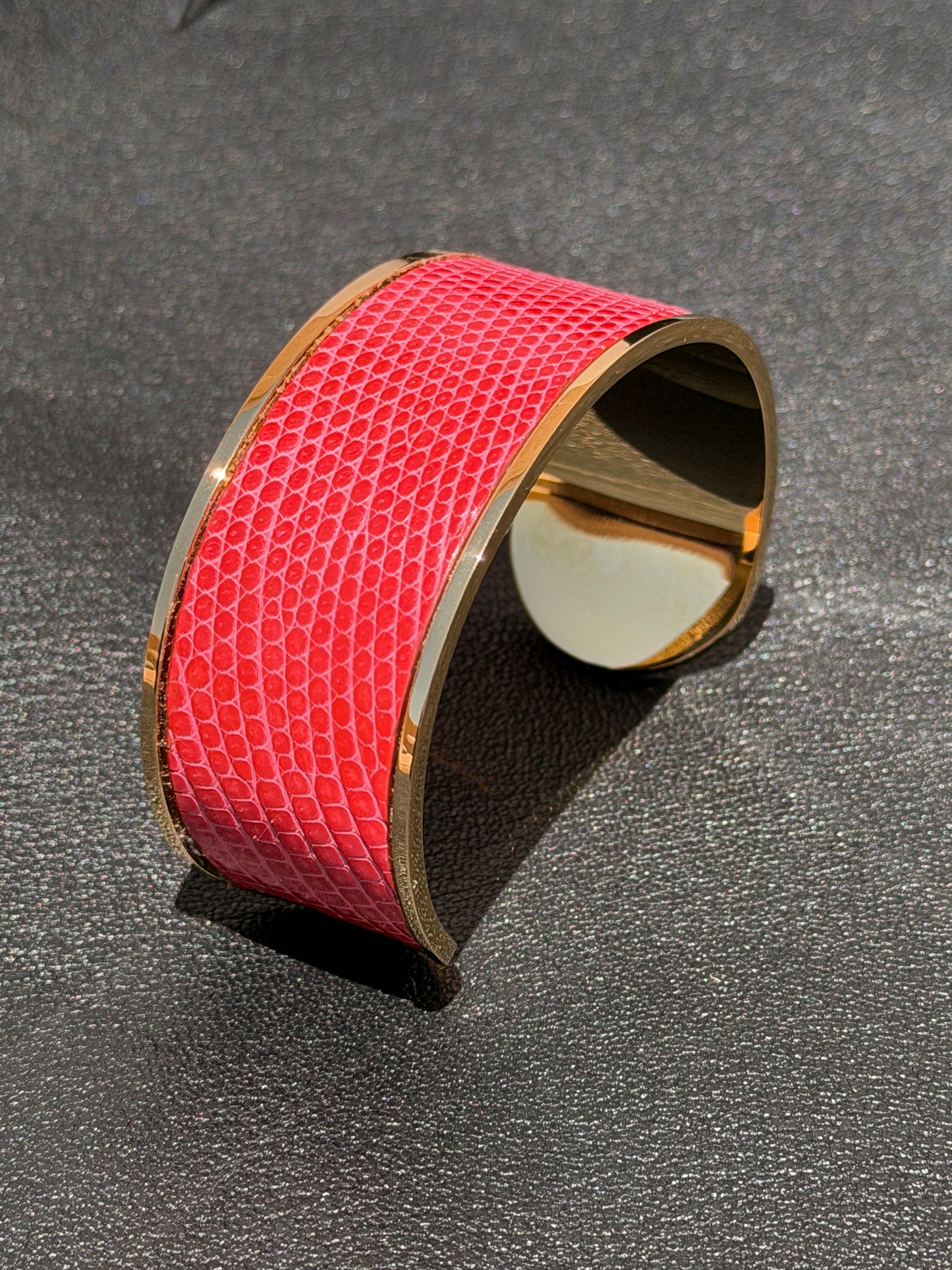 Nomad Bracelet Bubblegum Lizard