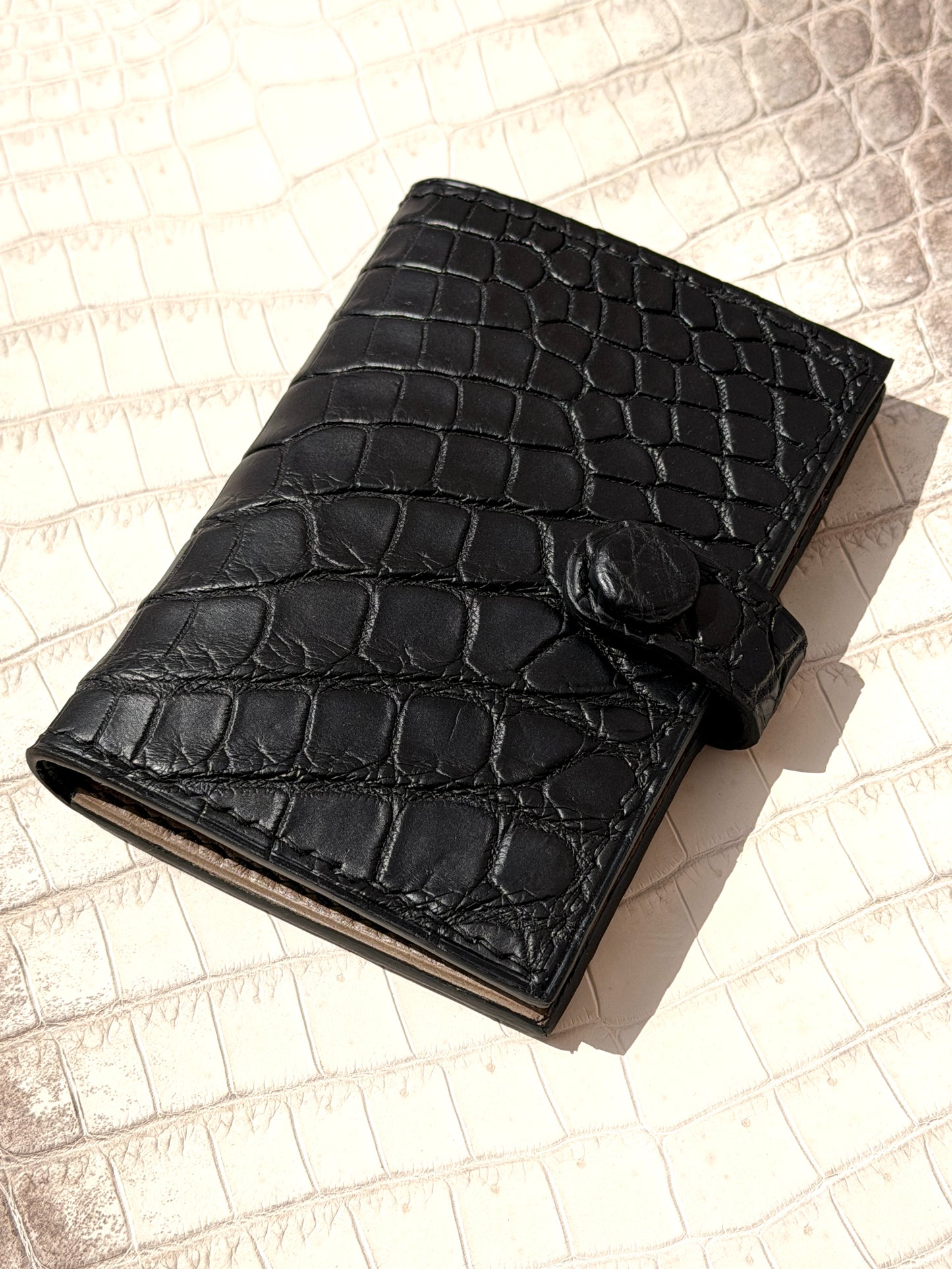 Bifold 6 Pockets Arya Black Matte Crocodile