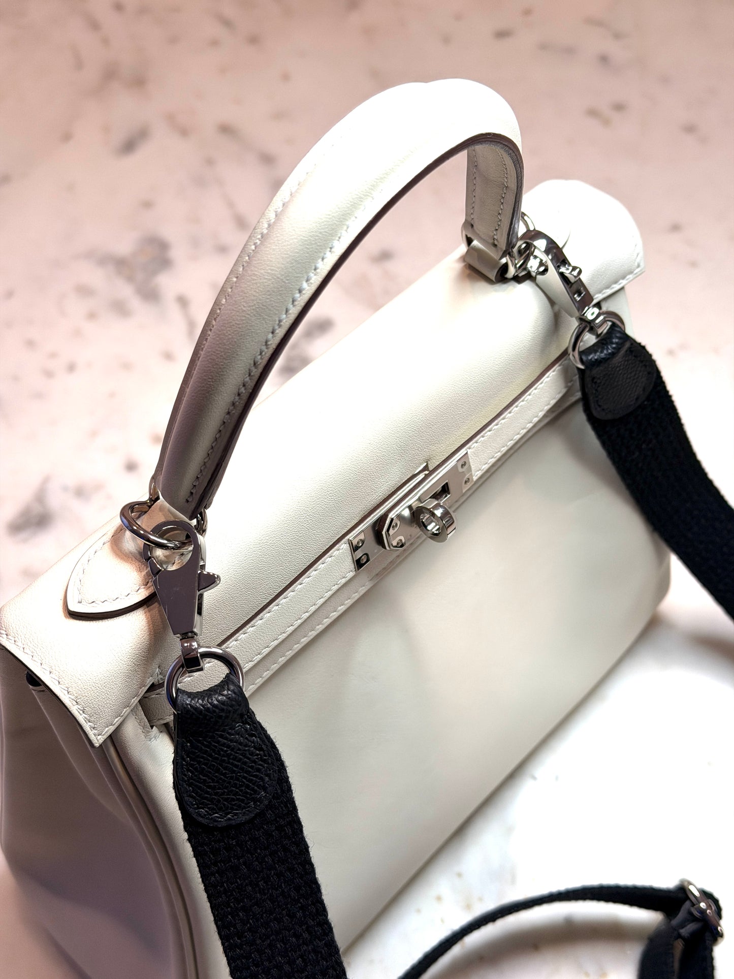 C&L Adjustable Strap Epsom Noir