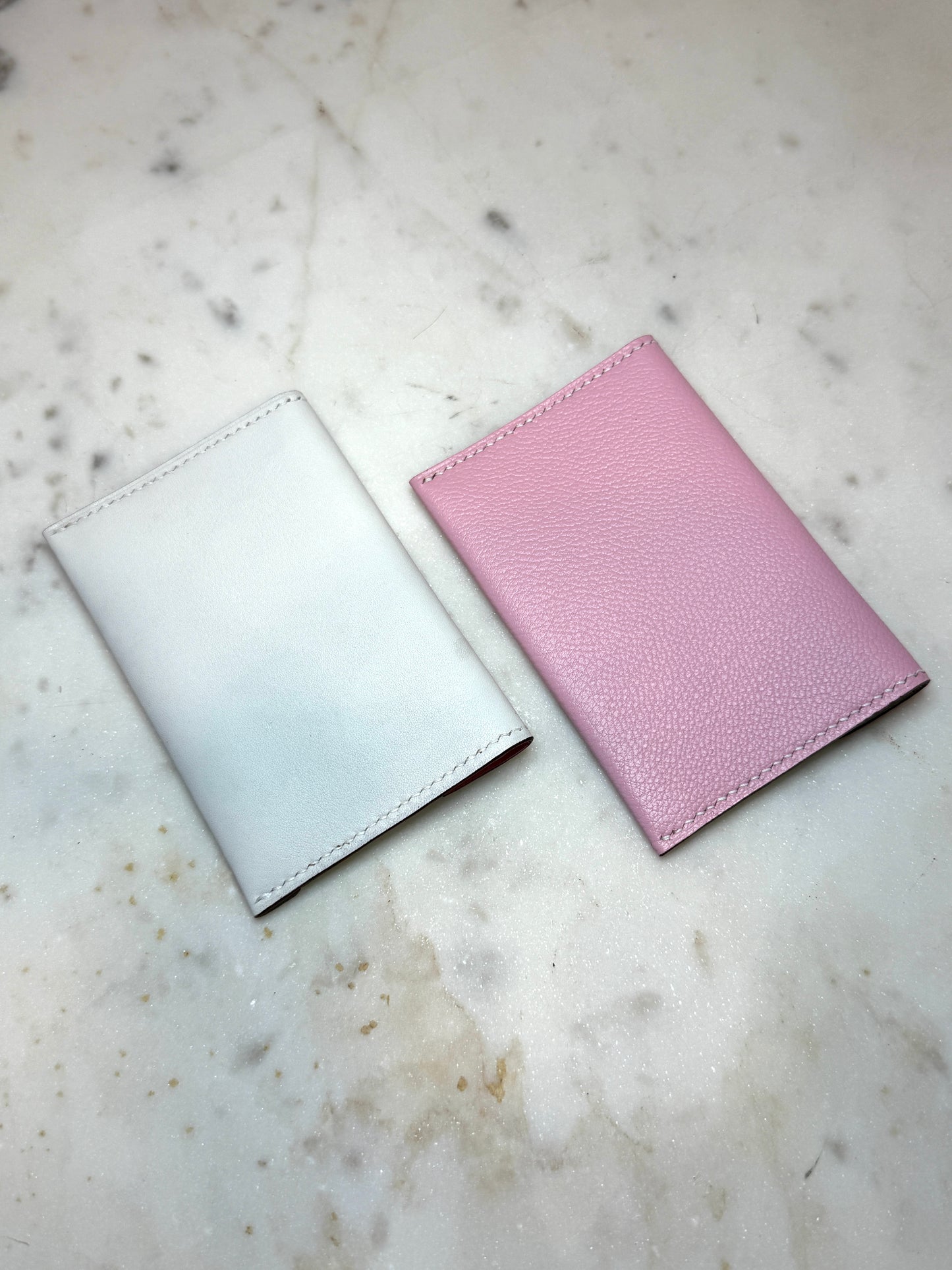 Enveloppe cardholder lizard, chèvre and calfskin leather.