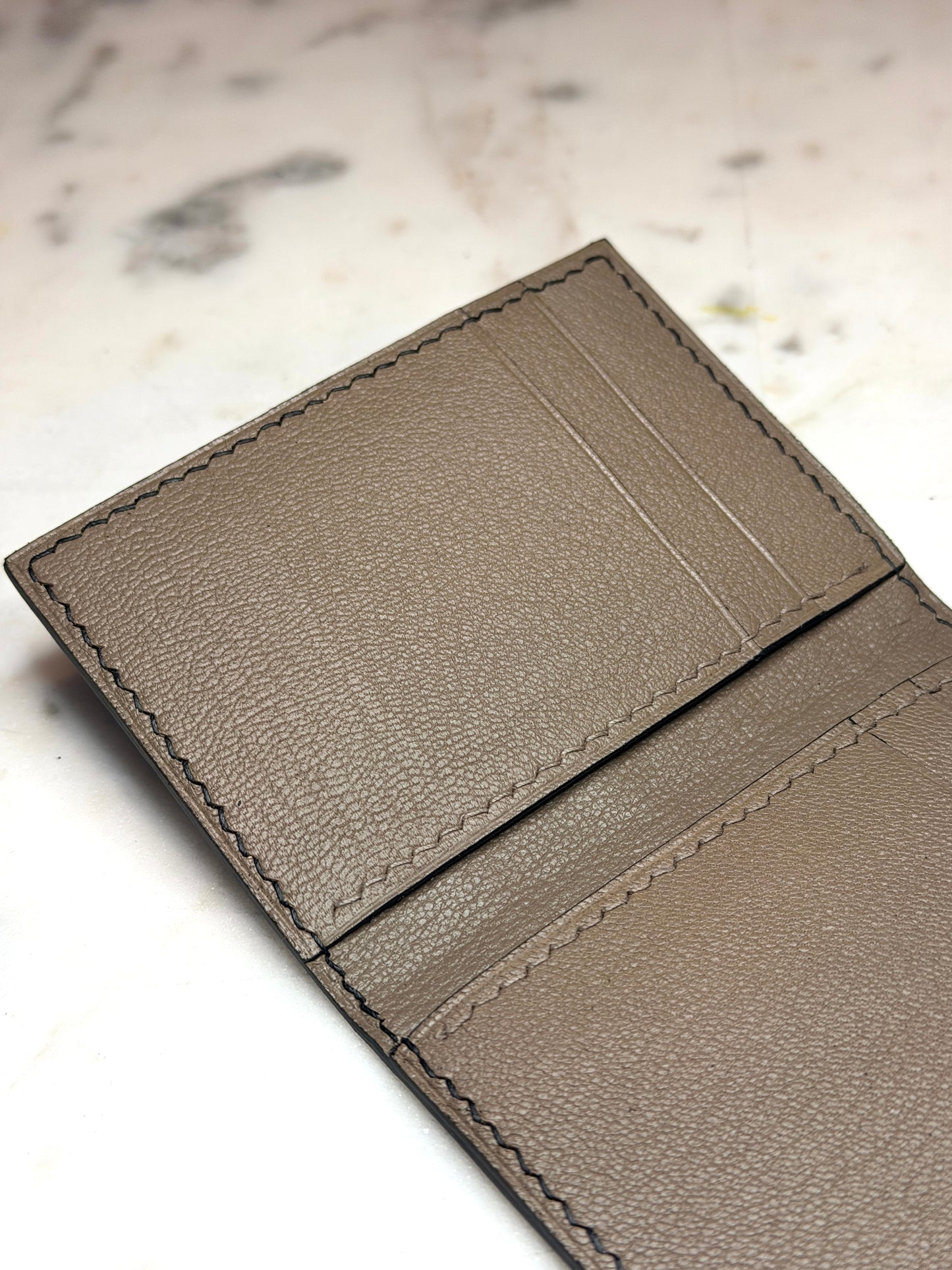 Bifold 6 pockets Arya Bleu Electric Matte Crocodile