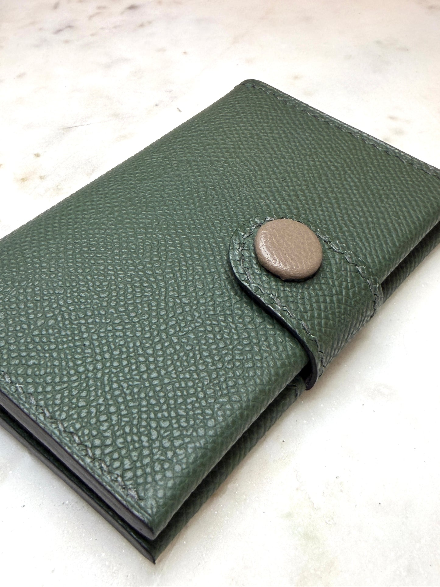 Bifold cardholder Icare Epsom Vert Sapin