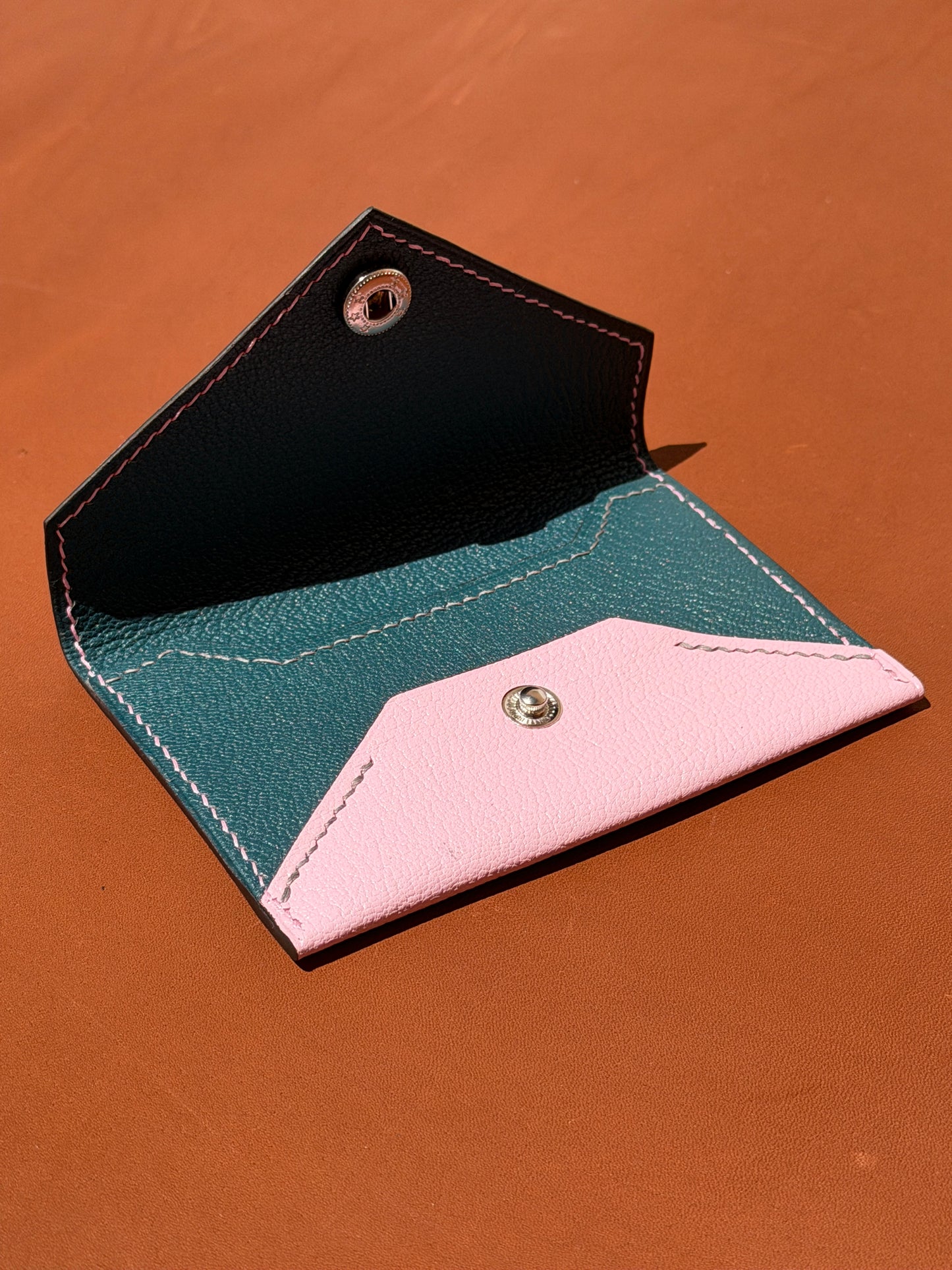 Enveloppe Cardholder Rose and Peacock Goat Skin