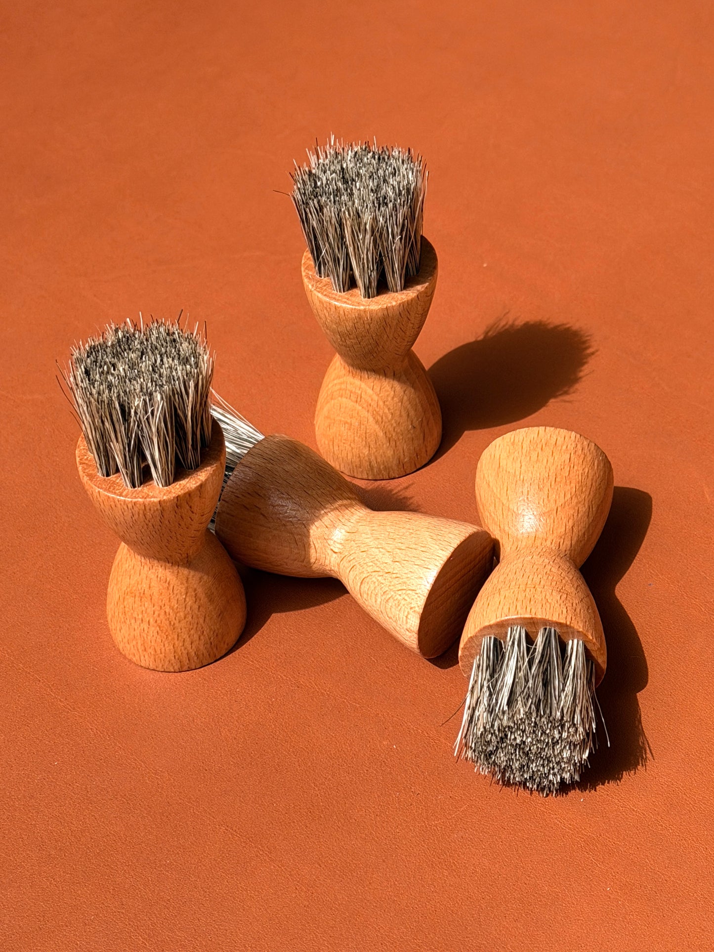 Round brush 100% horsehair