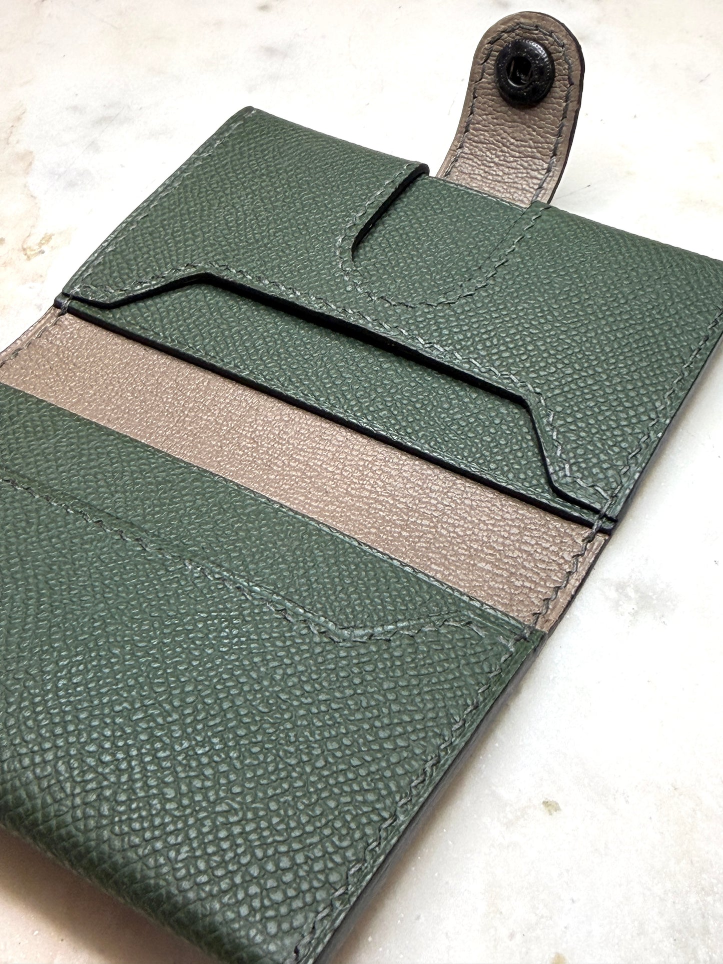 Bifold cardholder Icare Epsom Vert Sapin