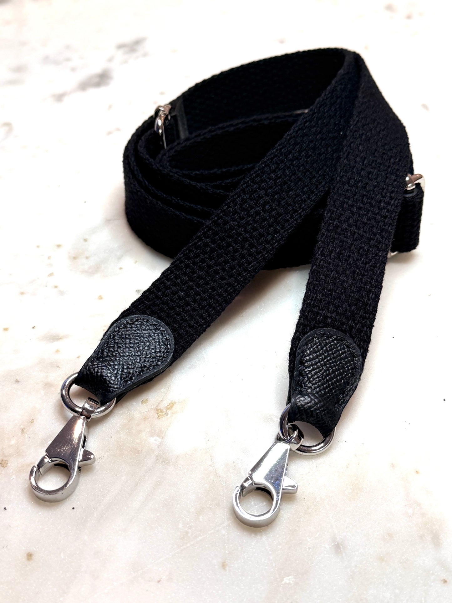C&L Adjustable Strap Epsom Noir