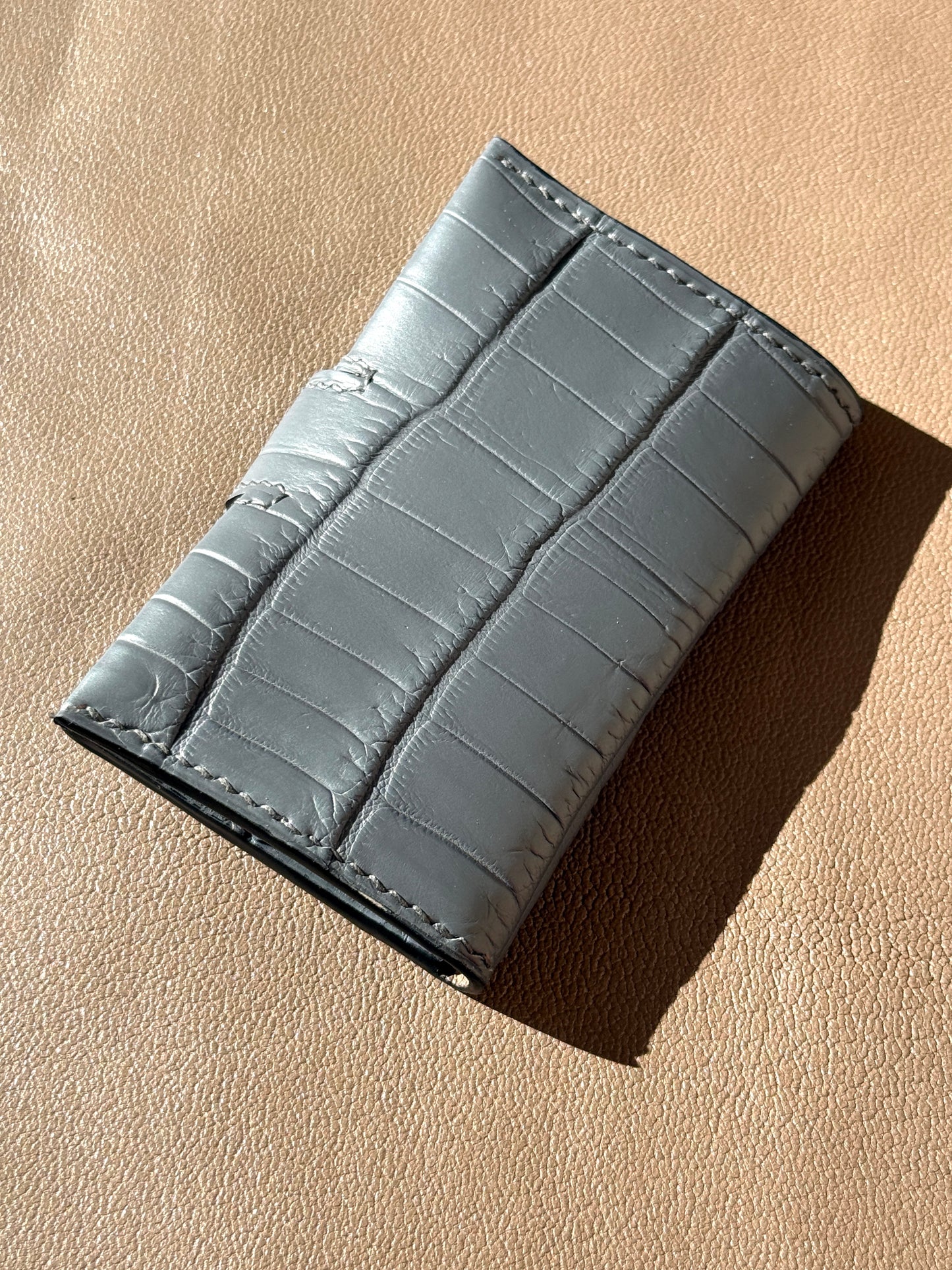 Bifold cardholder Icare Matte grey